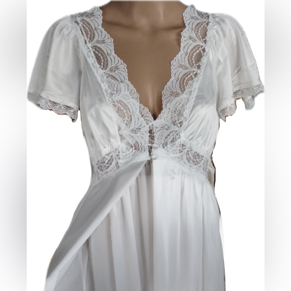 Miss Elaine Bridal White Lace Trim Chemise with Robe / 2pc Set - Picture 10 of 10